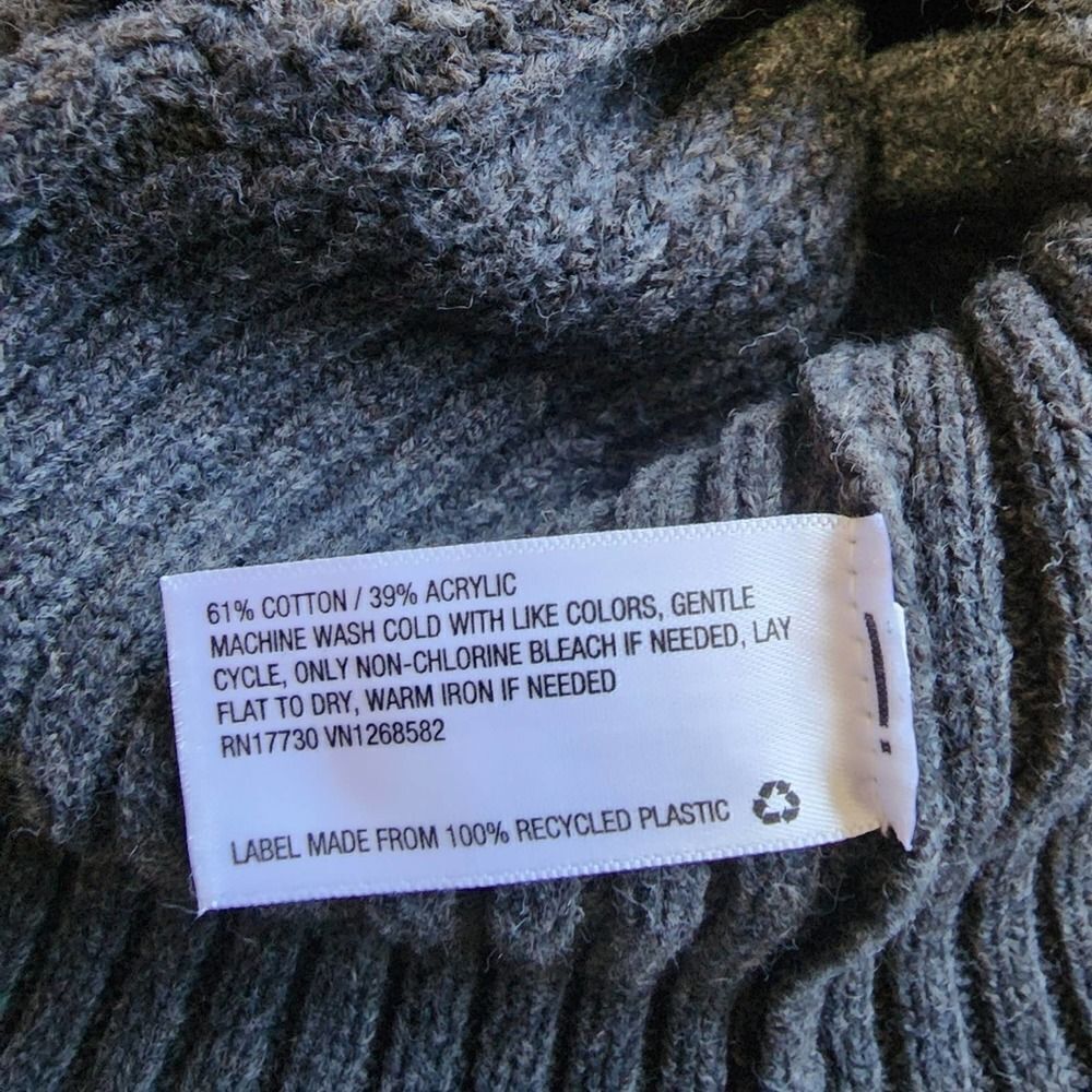 Universal Threads gray knit sweater - Picture 3 of 4